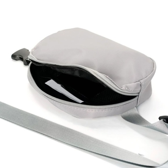 💙 Gray Double Pockets Release Buckle Adjustable Strap Fanny Pack - Picture 3 of 6